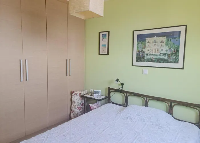 In Near Beaches * Likoporiá